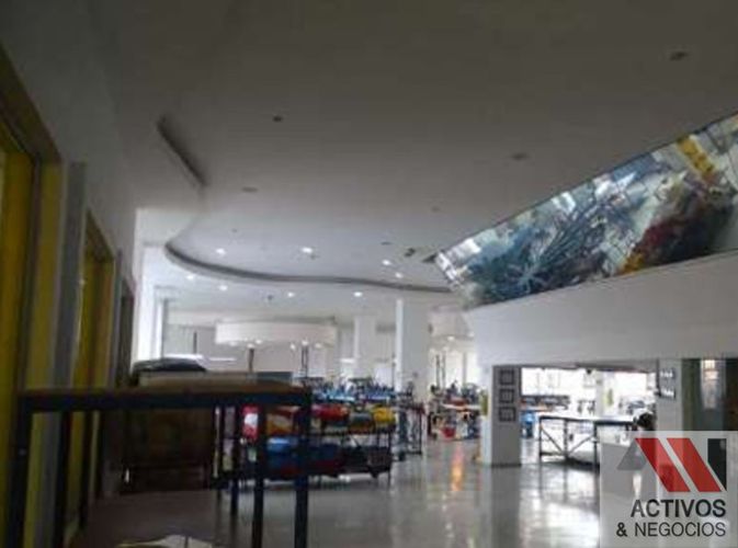 Bodega en venta en Colombia, Medellín, 2372 m² · foto 6 de 24