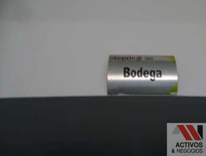 Bodega en venta en Colombia, Medellín, 2372 m² · foto 10 de 24