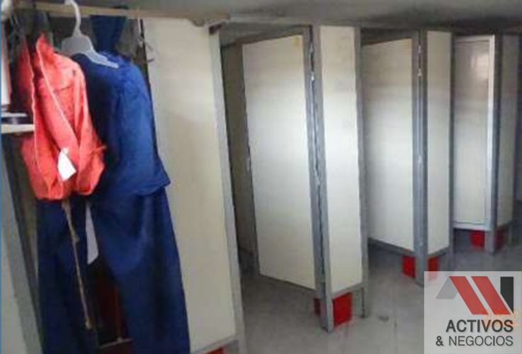 Bodega en venta en Colombia, Medellín, 2372 m² · foto 24 de 24