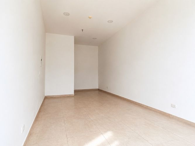 Local en arriendo en Sector Plaza De Bolivar, Pereira, 35 m² · foto 3 de 8
