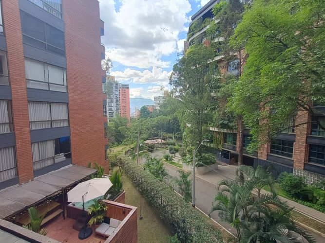 Apartamento de 3 alcobas en arriendo en La Florida, Medellín, 147 m² · foto 2 de 24