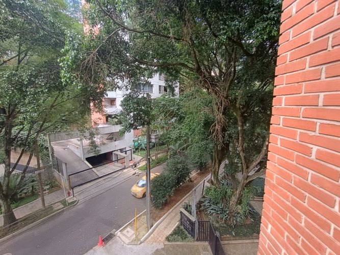 Apartamento de 3 alcobas en arriendo en La Florida, Medellín, 147 m² · foto 3 de 24
