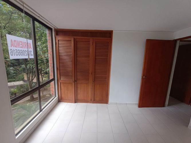 Apartamento de 3 alcobas en arriendo en La Florida, Medellín, 147 m² · foto 5 de 24