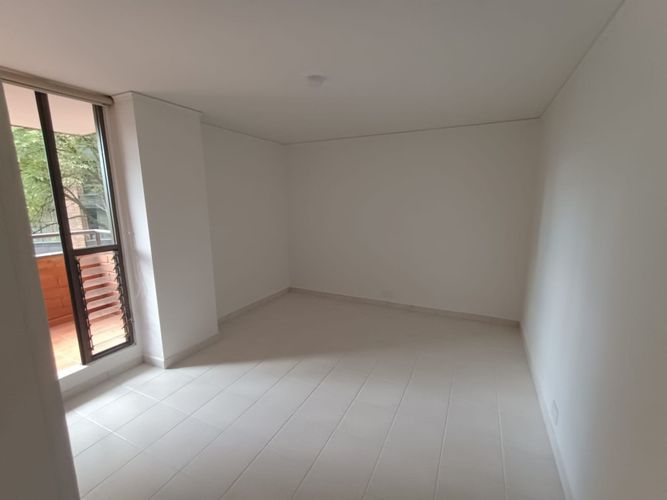 Apartamento de 3 alcobas en arriendo en La Florida, Medellín, 147 m² · foto 10 de 24
