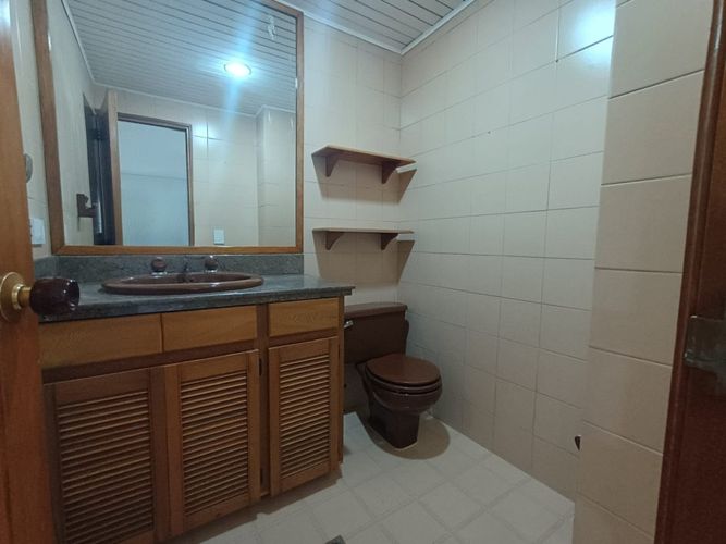 Apartamento de 3 alcobas en arriendo en La Florida, Medellín, 147 m² · foto 11 de 24