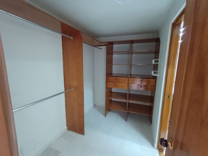 Apartamento de 3 alcobas en arriendo en La Florida, Medellín, 147 m² · foto 16 de 24