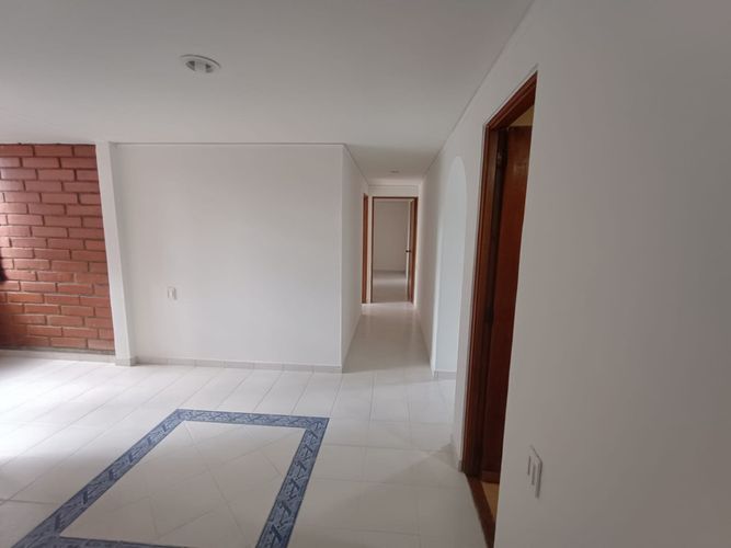 Apartamento de 3 alcobas en arriendo en La Florida, Medellín, 147 m² · foto 20 de 24