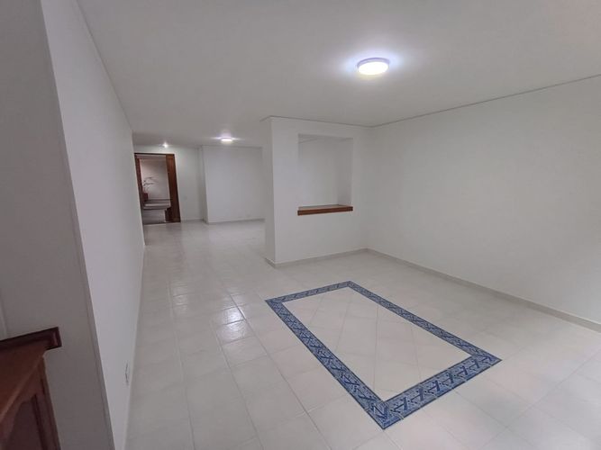 Apartamento de 3 alcobas en arriendo en La Florida, Medellín, 147 m² · foto 21 de 24