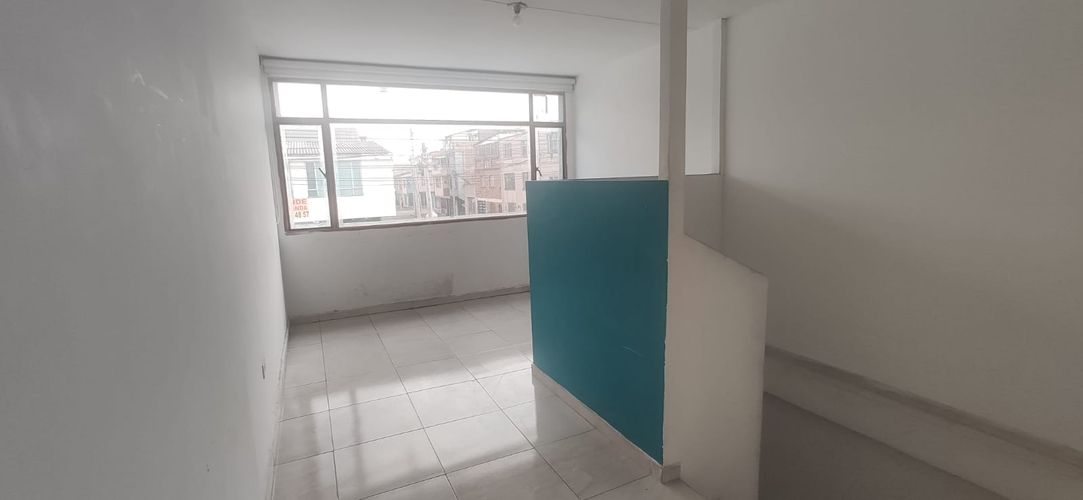 Casa en venta en Los Alcazares, Bogotá · foto 3 de 24