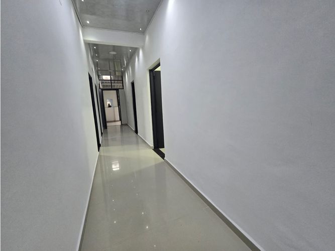 Casa de 10 alcobas en arriendo en San Fernando, Armenia, 304 m² · foto 13 de 24