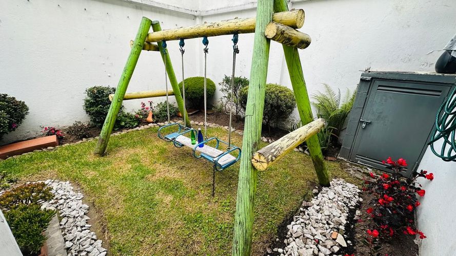 Casa en venta en Britalia, Bogotá · foto 8 de 24