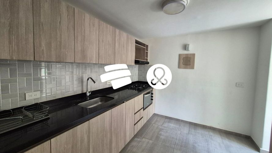 Apartamento de 3 alcobas en venta en La Florida, Medellín, 137 m² · foto 5 de 16