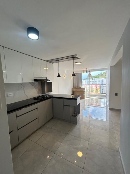Apartamento de 2 alcobas en venta en Zona Industrial, Yumbo, 55 m² · foto 4 de 14