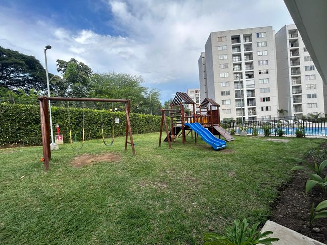 Apartamento de 2 alcobas en venta en Zona Industrial, Yumbo, 55 m² · foto 13 de 14