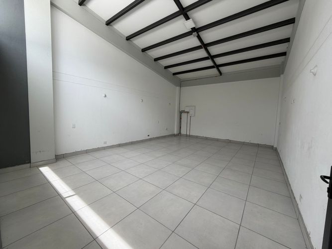 Local en arriendo en Don Diego, El Retiro, 39 m² · foto 3 de 4