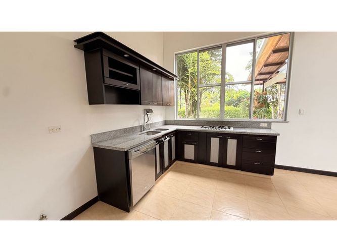 Casa de 3 alcobas en venta en Armenia, 300 m² · foto 10 de 24