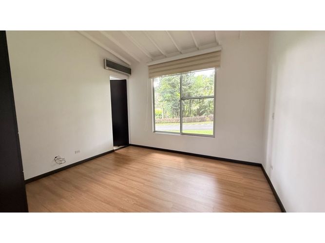 Casa de 3 alcobas en venta en Armenia, 300 m² · foto 15 de 24