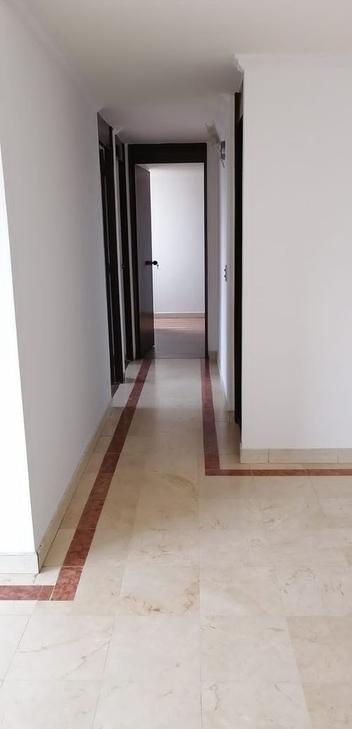 Apartamento de 3 alcobas en venta en Rincon De Mandalay, Bogotá, 70 m² · foto 8 de 24