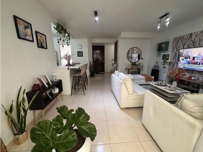 Casa de 3 alcobas en venta en Ub. Caño Cristales, Armenia, 90 m² · foto 2 de 17