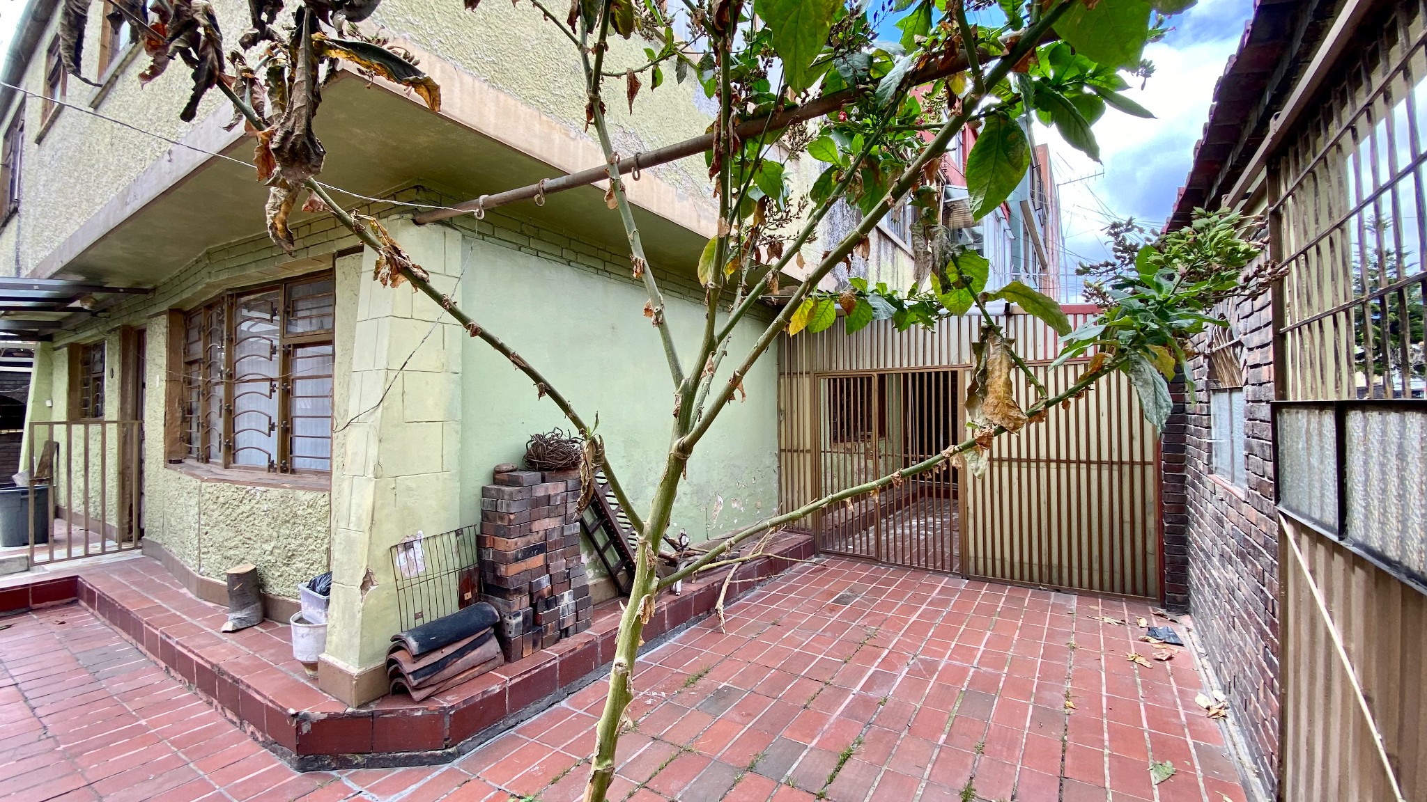 Casa en venta en Ciudad Jardin Sur, Bogotá · foto 3 de 24