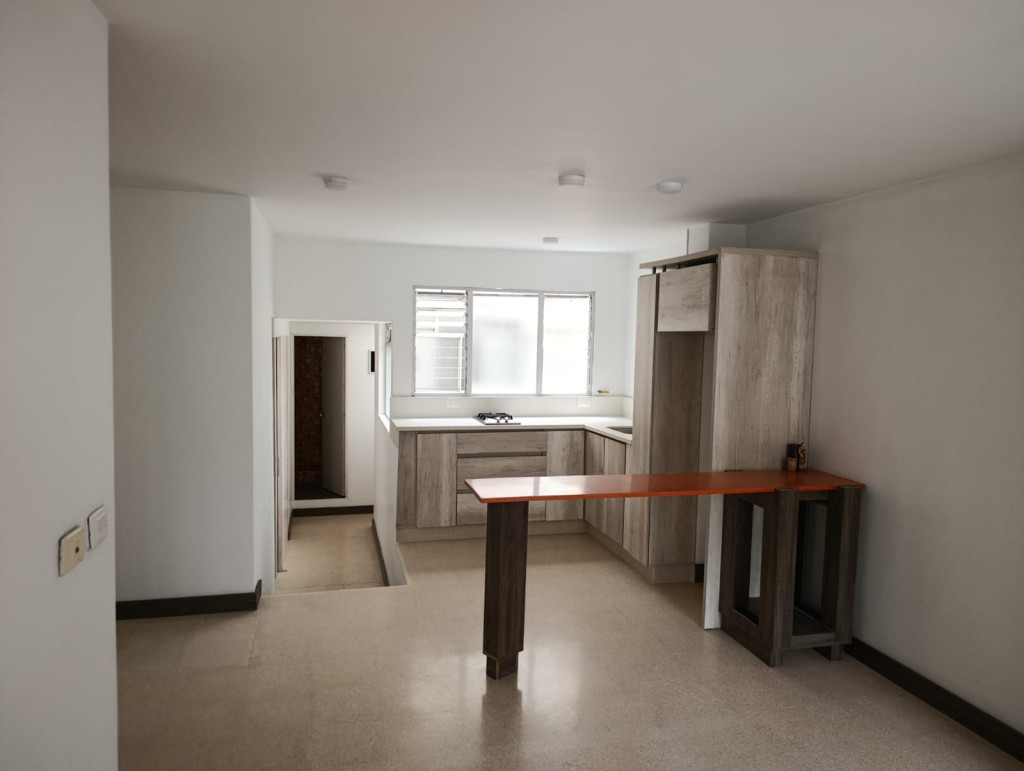 1BR Apartment in Calasanz (47 m²) for Sale