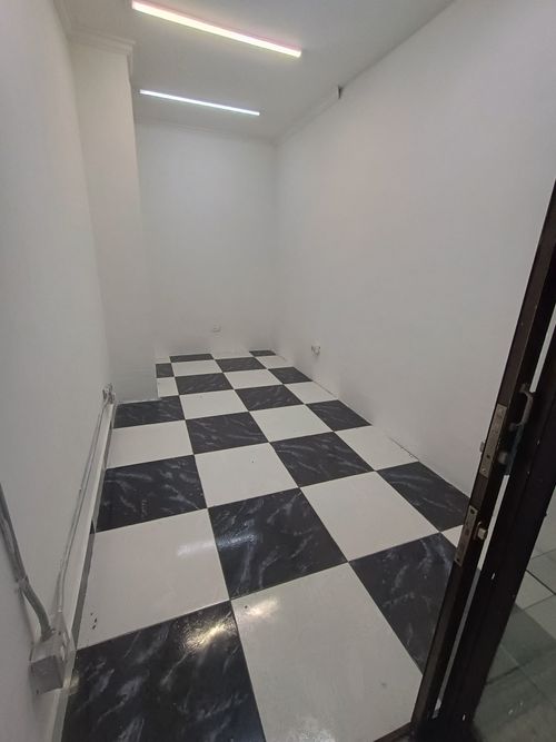 Local en arriendo en La Candelaria, Medellín, 8 m² · foto 3 de 9