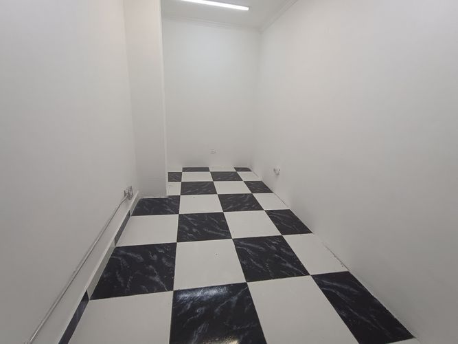 Local en arriendo en La Candelaria, Medellín, 8 m² · foto 5 de 9