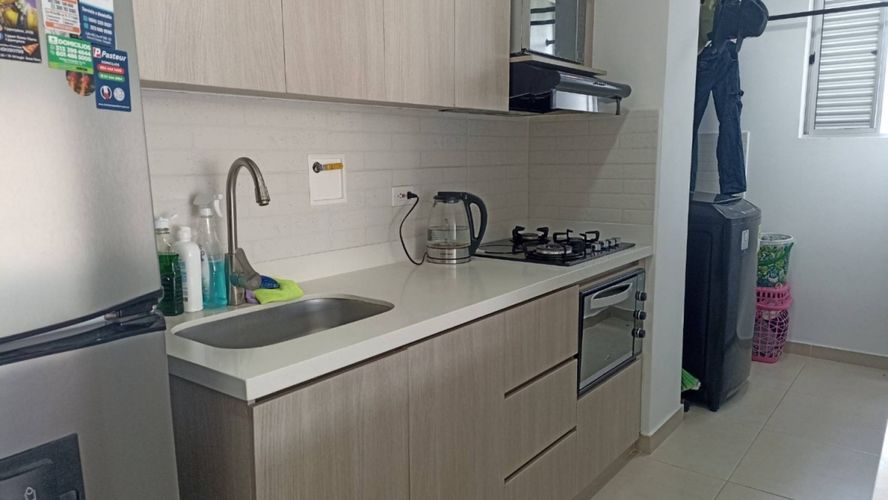 Apartamento de 3 alcobas en venta en Loma De La Doctora, Sabaneta, 70 m² · foto 6 de 11