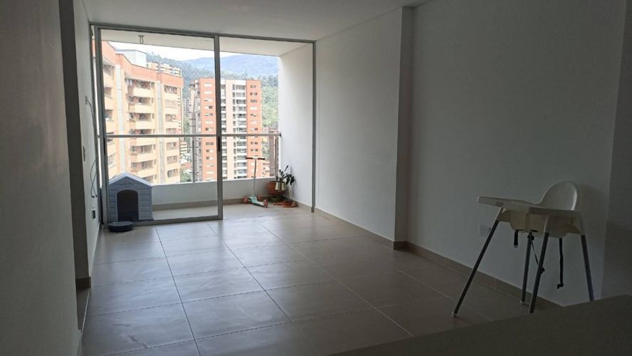 Apartamento de 3 alcobas en venta en Loma De La Doctora, Sabaneta, 70 m² · foto 7 de 11