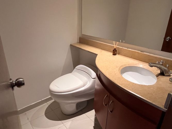 Apartaestudio en venta en Centro Internacional, Bogotá, 50 m² · foto 2 de 20