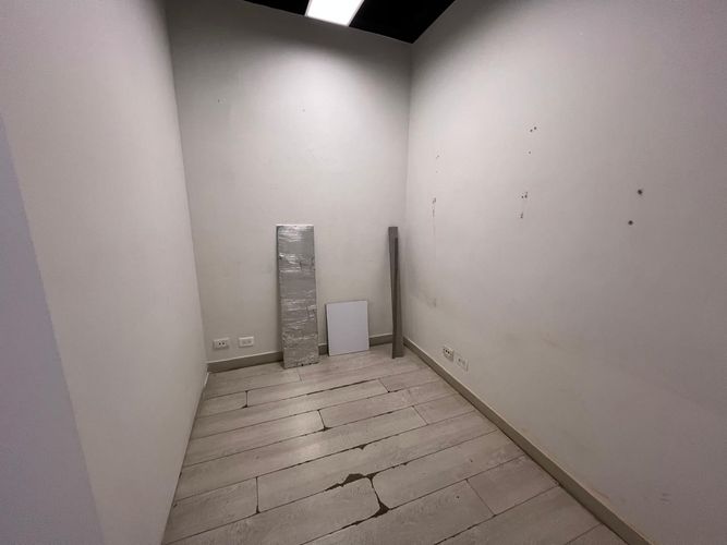 Local en arriendo en El Poblado, Medellín, 30 m² · foto 5 de 13