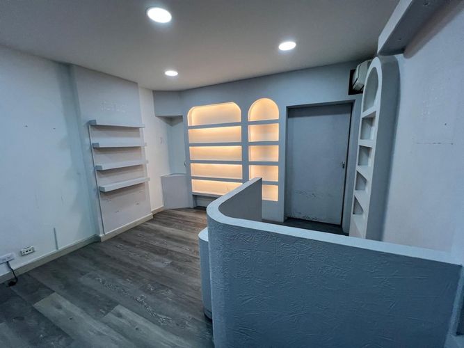 Local en arriendo en El Poblado, Medellín, 30 m² · foto 2 de 13