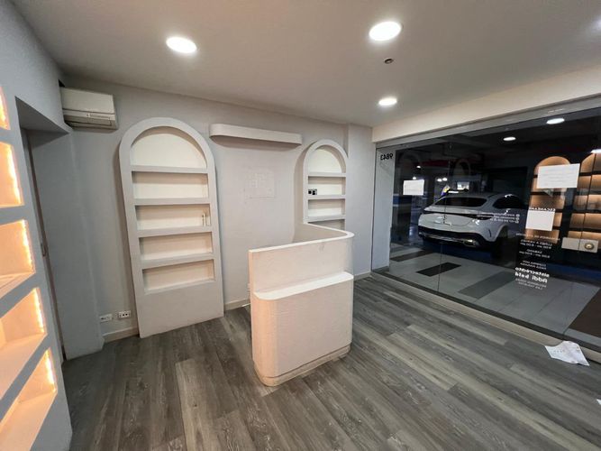 Local en arriendo en El Poblado, Medellín, 30 m² · foto 12 de 13