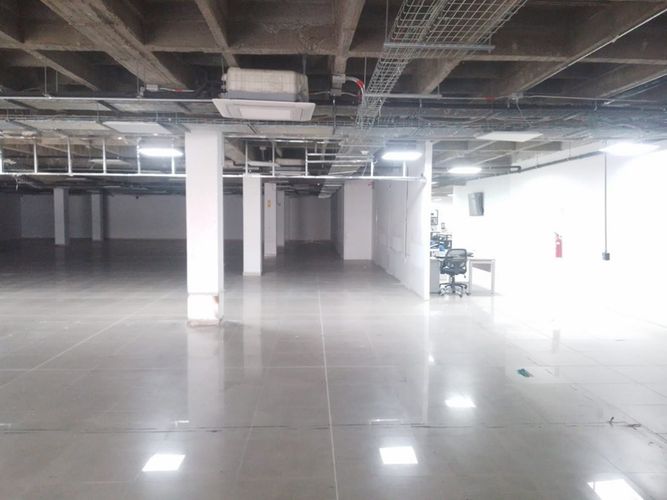 Oficina en venta en San Juan Bautista, Itagüí, 2629 m² · foto 9 de 17