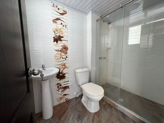 Casa de 5 alcobas en venta en La Macarena, Pereira, 99 m² · foto 2 de 18