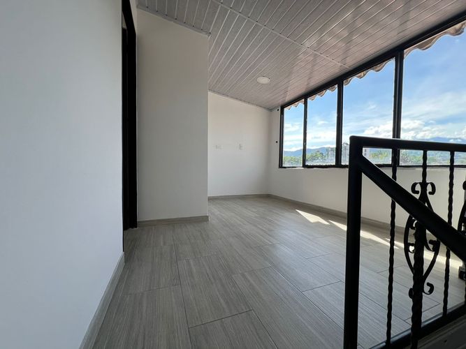 Casa de 5 alcobas en venta en La Macarena, Pereira, 99 m² · foto 3 de 18