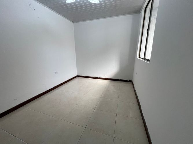 Casa de 5 alcobas en venta en La Macarena, Pereira, 99 m² · foto 4 de 18