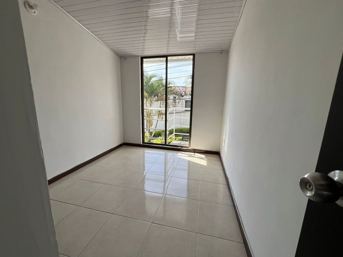 Casa de 5 alcobas en venta en La Macarena, Pereira, 99 m² · foto 12 de 18