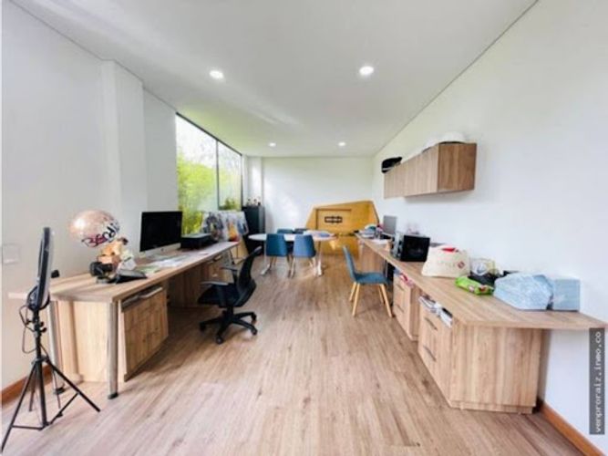 Casa de 5 alcobas en venta en San Nicolas, La Ceja, 580 m² · foto 5 de 24