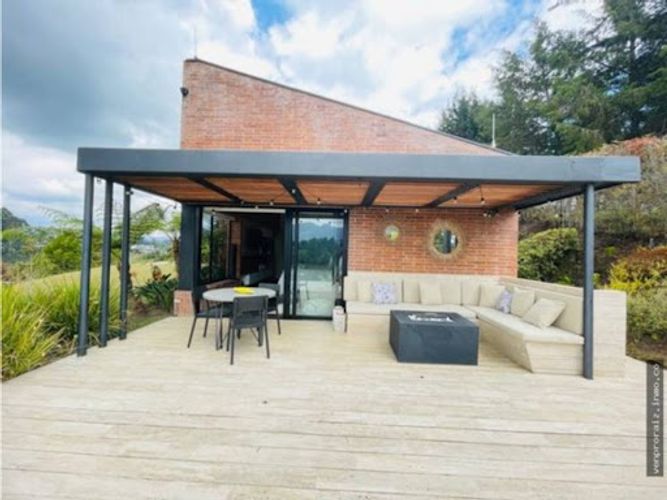 Finca en venta en El Carmen De Viboral, El Carmen de Viboral, 483 m² · foto 2 de 24