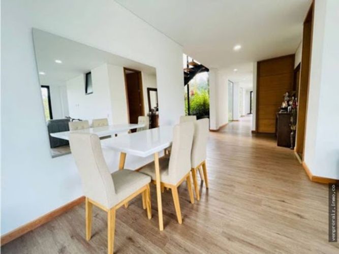 Casa de 5 alcobas en venta en San Nicolas, La Ceja, 580 m² · foto 10 de 24