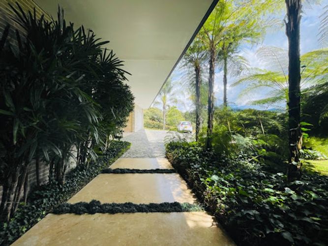 Casa de 5 alcobas en venta en Guamito, La Ceja, 550 m² · foto 3 de 24