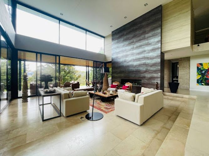 Casa de 5 alcobas en venta en Guamito, La Ceja, 550 m² · foto 11 de 24