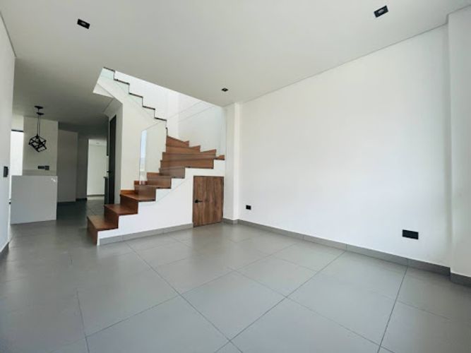 Casa de 3 alcobas en venta en San Nicolas, La Ceja, 154 m² · foto 5 de 16