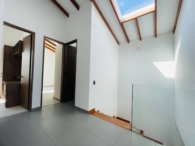 Casa de 3 alcobas en venta en San Nicolas, La Ceja, 154 m² · foto 6 de 16