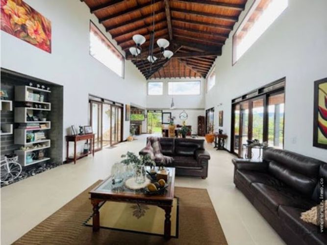 Finca en venta en San Nicolas, La Ceja, 560 m² · foto 4 de 21