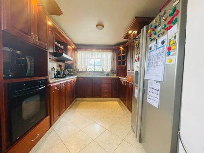 Casa de 3 alcobas en venta en San Nicolas, La Ceja, 270 m² · foto 10 de 24
