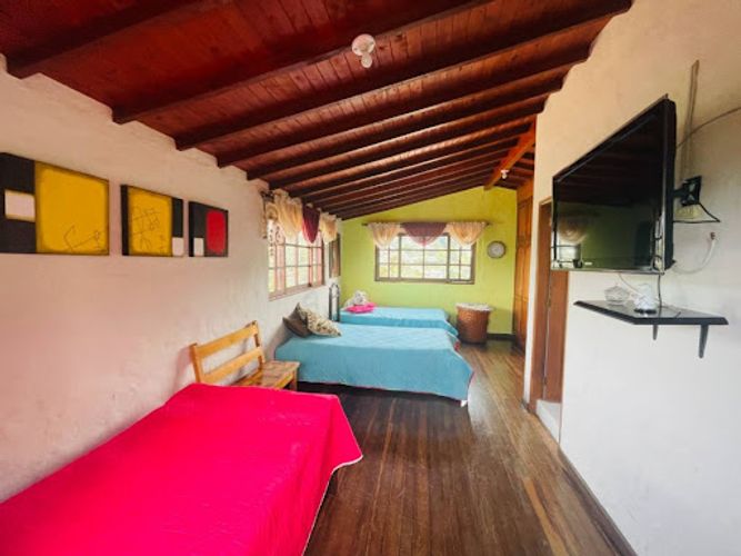 Casa de 3 alcobas en venta en San Nicolas, La Ceja, 270 m² · foto 16 de 24