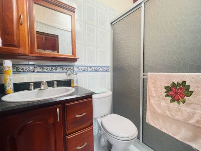 Casa de 3 alcobas en venta en San Nicolas, La Ceja, 270 m² · foto 18 de 24