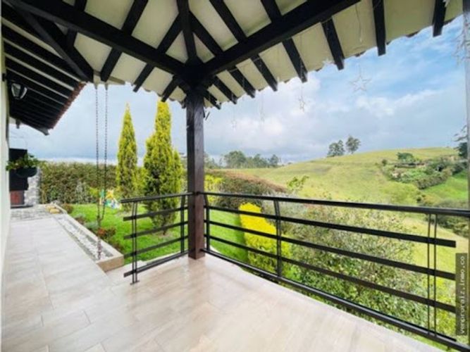 Finca en venta en El Carmen De Viboral, El Carmen de Viboral, 430 m² · foto 16 de 21